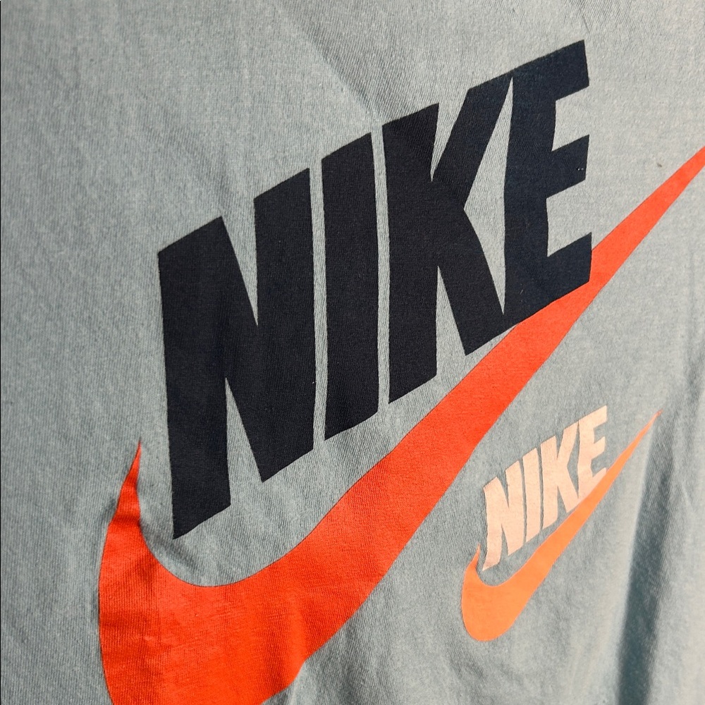 Nike Kids Aqua T-Shirt with Dual Orange and White Logos - Picture 3 of 6